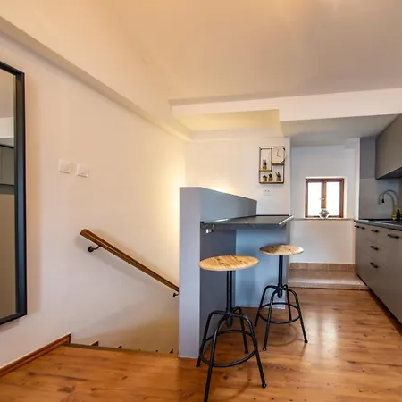 Apartman Kos****